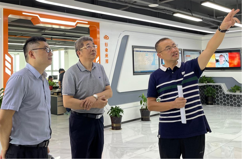 揭小健到倬云数字银河娱乐调研指导智慧云眼平台建设工作.png 揭小健到倬云数字银河娱乐调研指导智慧云眼平台建设工作.png