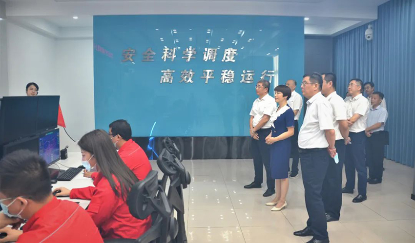 卢小青调研省天然气银河娱乐.jpg 卢小青调研省天然气银河娱乐.jpg