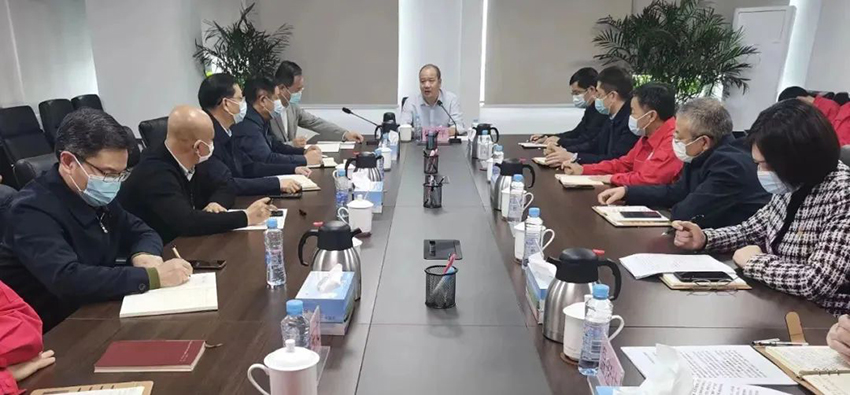 杨建平在天然气银河娱乐宣讲党的二十大精神.jpg 杨建平在天然气银河娱乐宣讲党的二十大精神.jpg